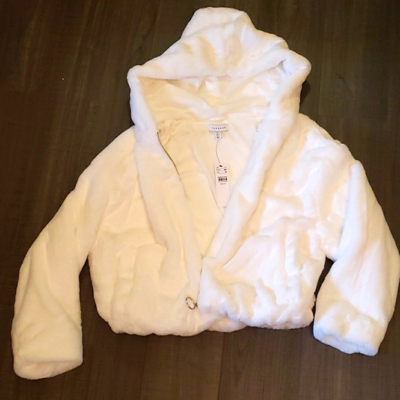 SOLD Coat faux fur - Picture 1 of 6